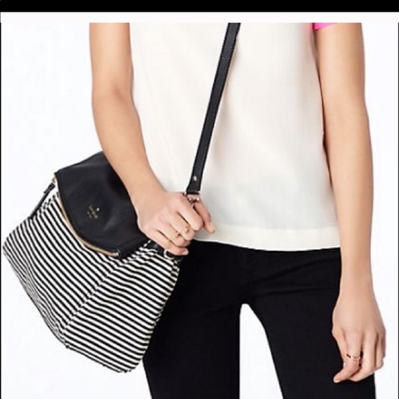 KATE SPADE handbag. - Picture 2 of 6